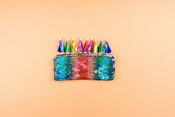 Quelles sont les options de pochettes élégantes pour accompagner une robe de gala ?